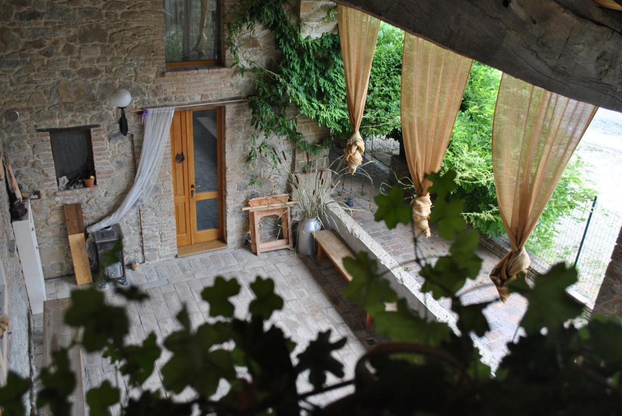 Neviano degli Arduini Agriturismo Petrarosa מראה חיצוני תמונה