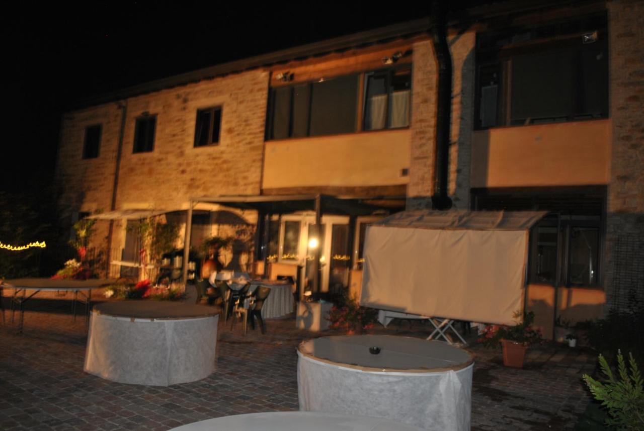 Neviano degli Arduini Agriturismo Petrarosa מראה חיצוני תמונה
