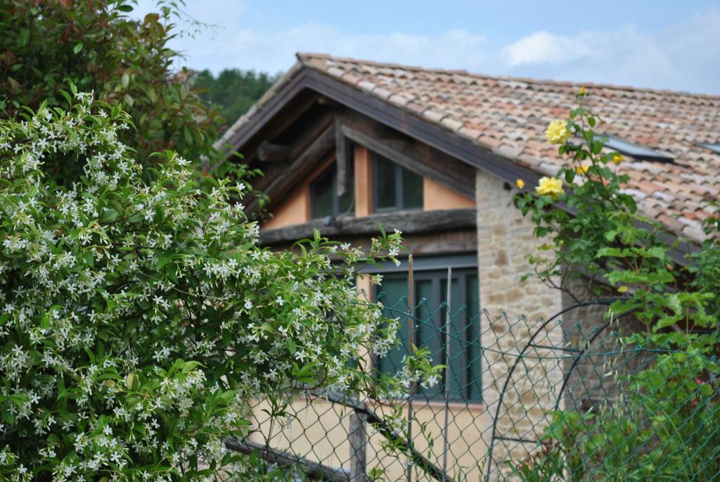 Neviano degli Arduini Agriturismo Petrarosa מראה חיצוני תמונה